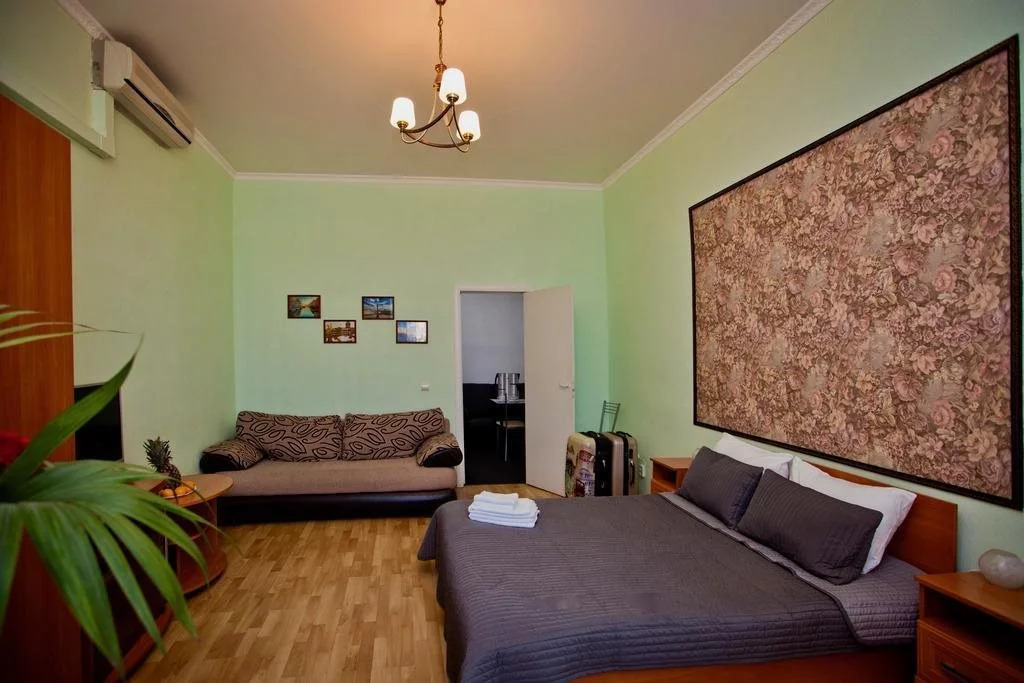 Guest House at Fontanka River Embankment 85