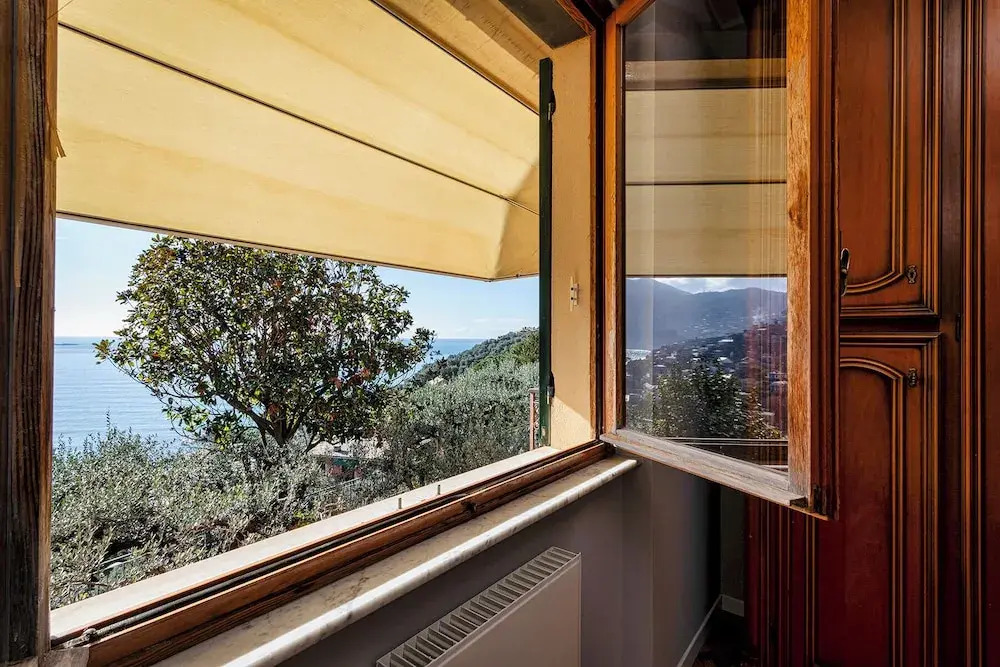 Seaview Apartment with Garden in Recco