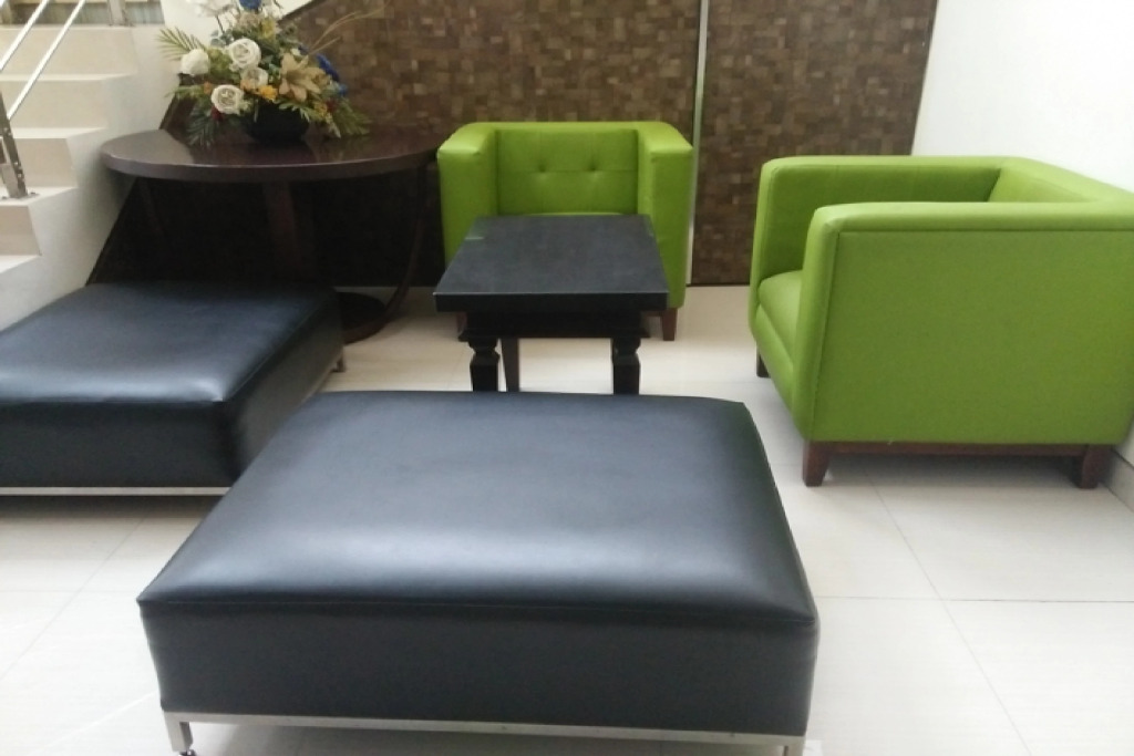 Sans Hotel Lynt Makassar