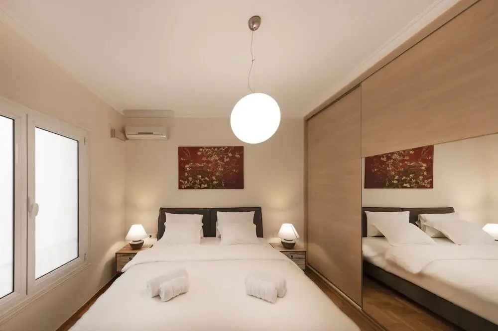 Stylish Kolonaki 2 Bdr Apartment by Villarentalsgr