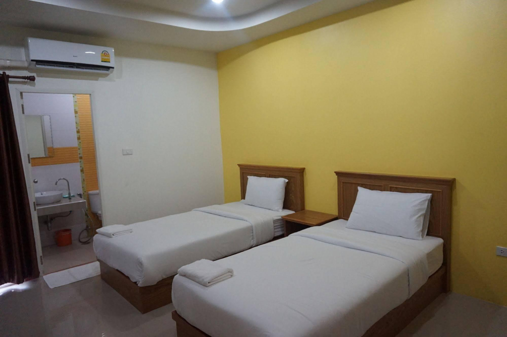 QBiz Hotel Kalasin