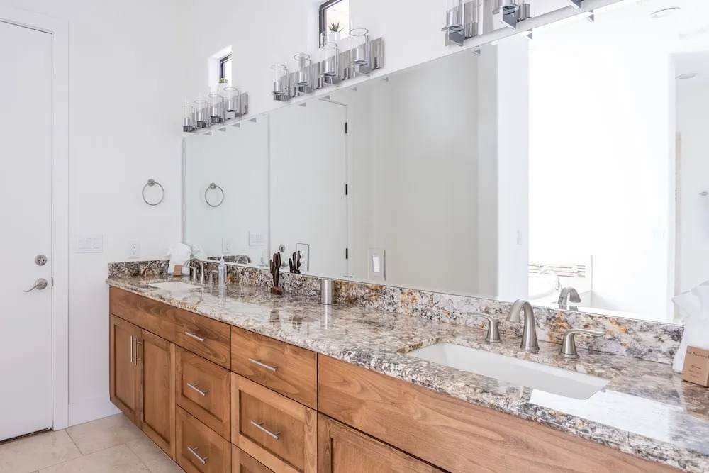 New Listing! Lavish : Resort-style Backyard 5 Bedroom Home