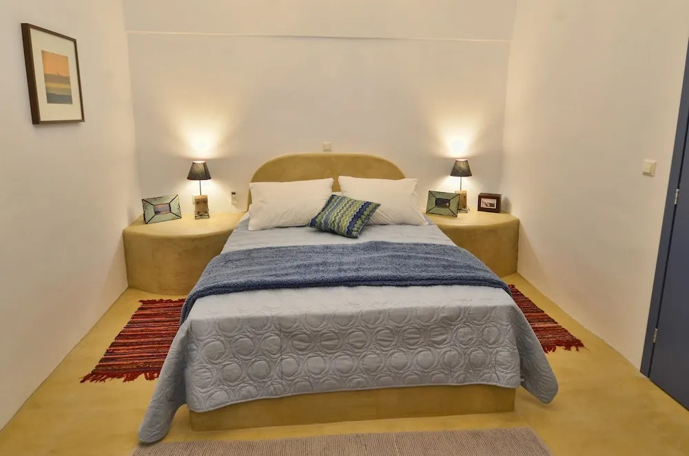 Fira Blue House