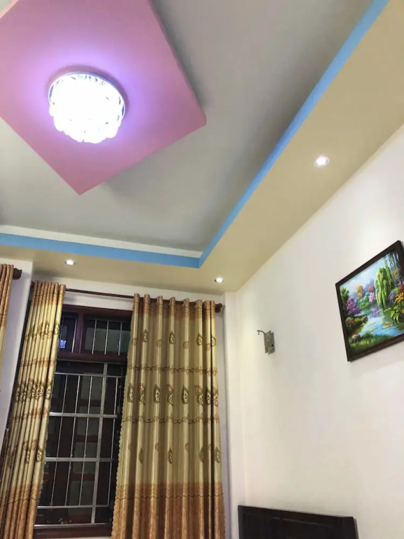 Anh Quoc Hotel