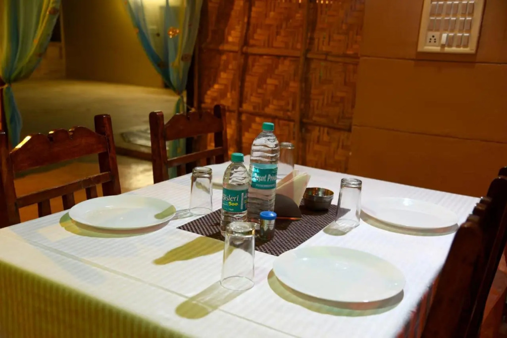 Hotel Marina Mahal with Swimming Pool