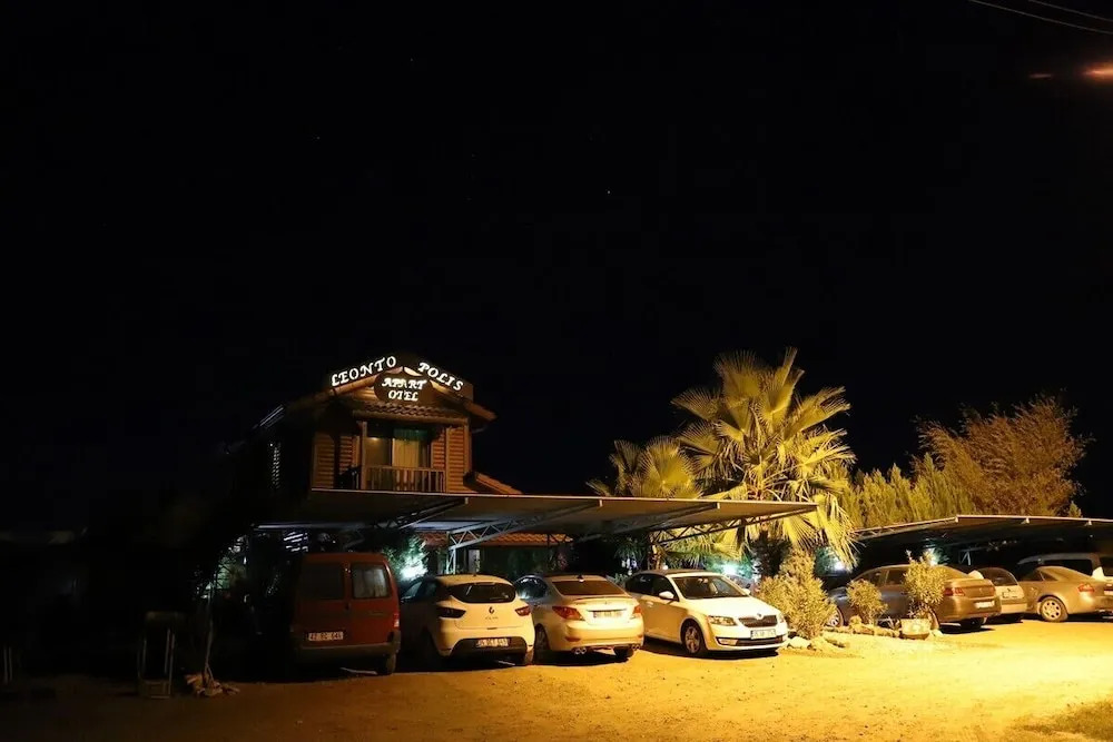 Leontopolis Apart Otel