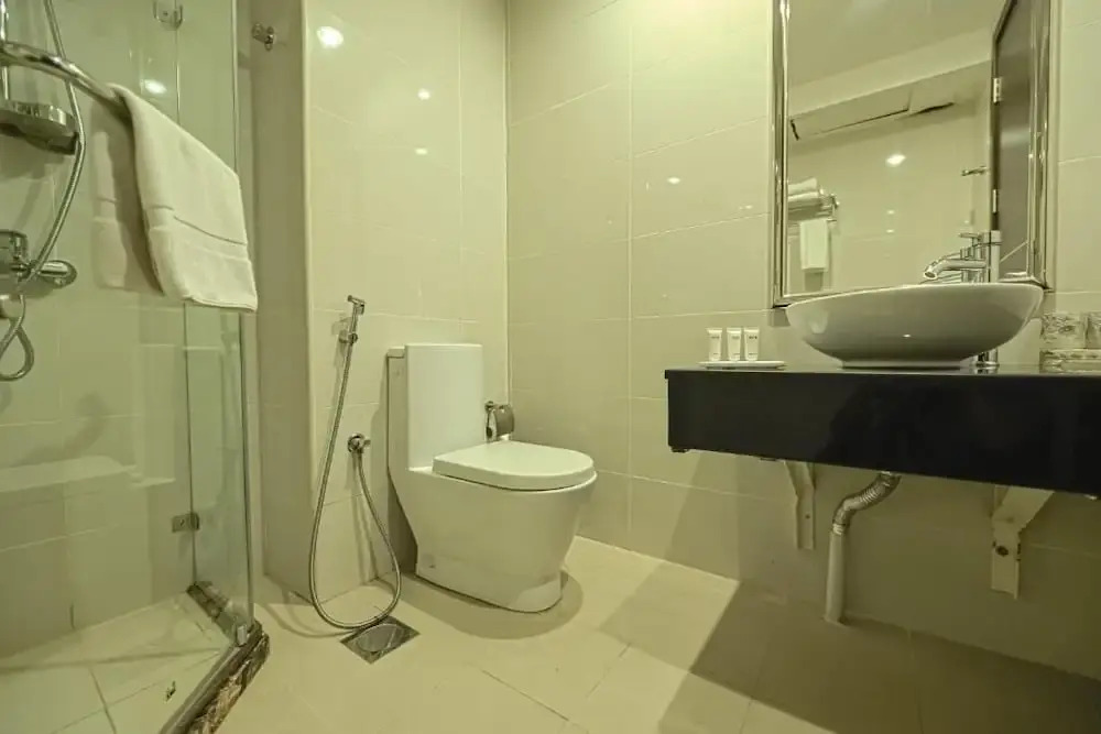 Golden Crown Hotel Alseeb Muscat