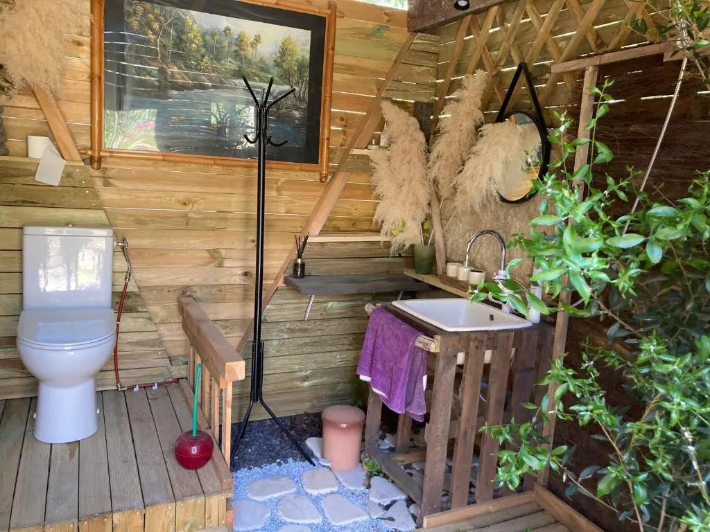chambre double avec salle de bain privée