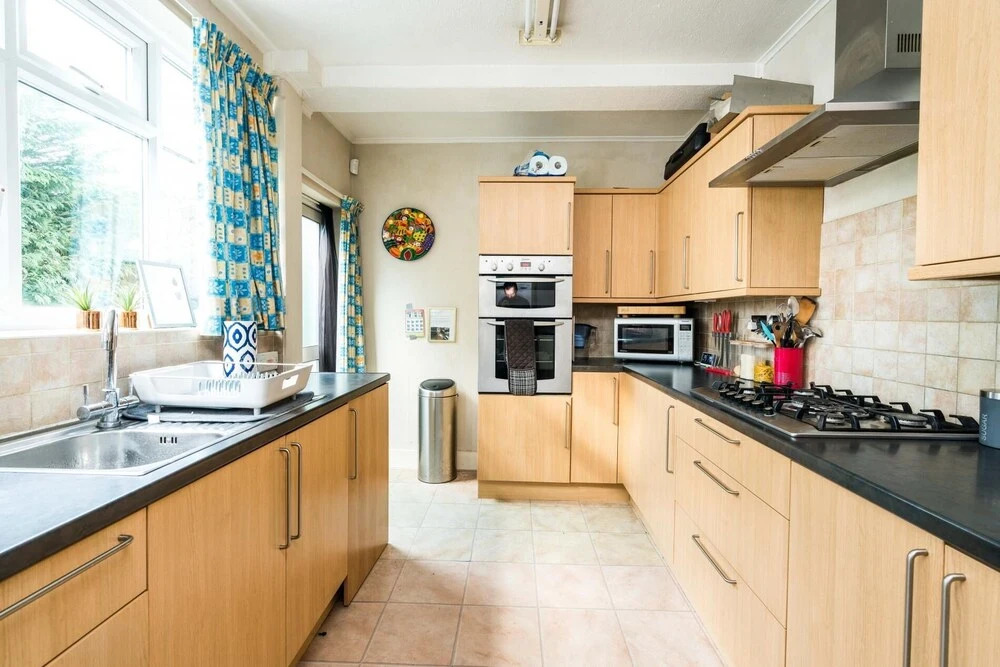 NEW Lux 3BD Family Home W/garden - North London