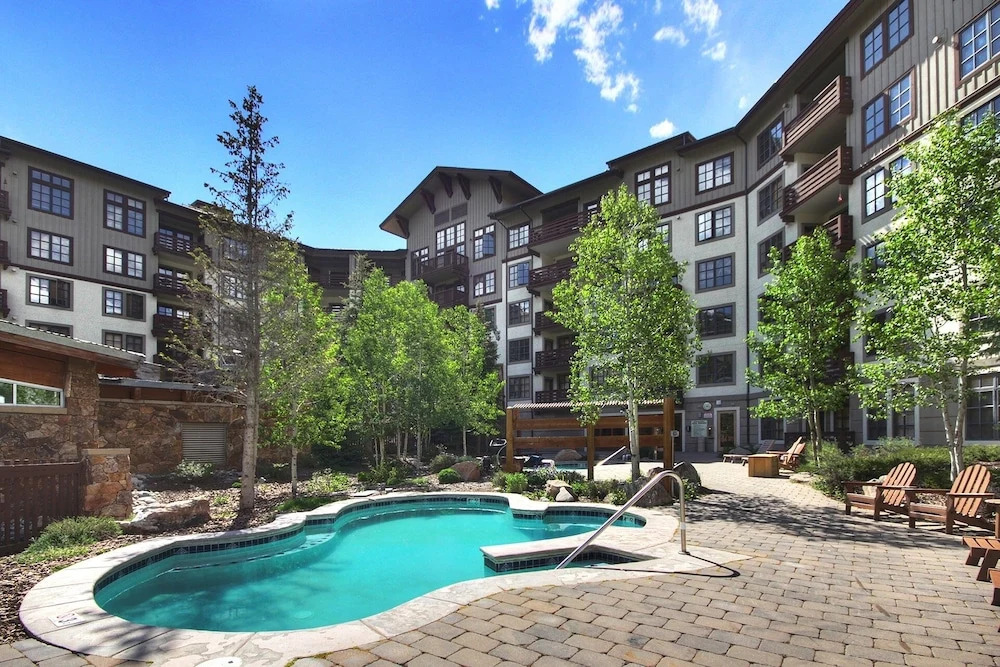 Inviting and Spacious Condo In The Heart of Center Village - PP416 by Redawning