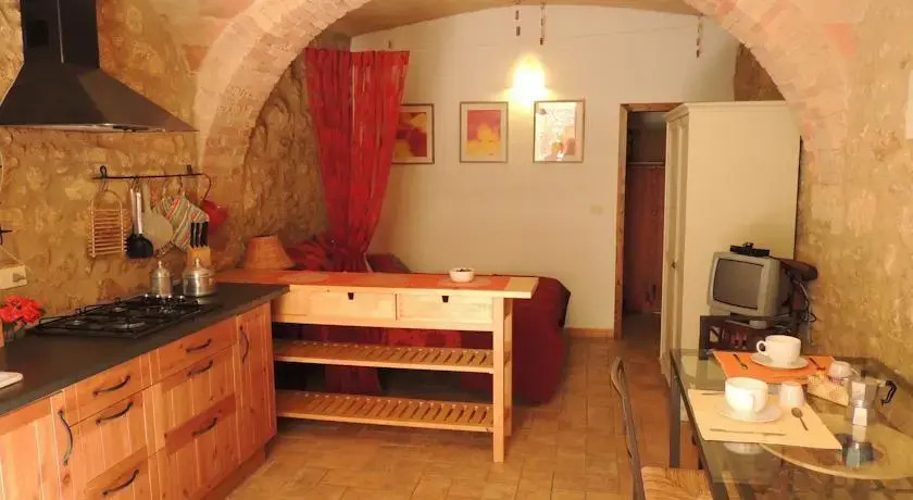 Oliva Rossa