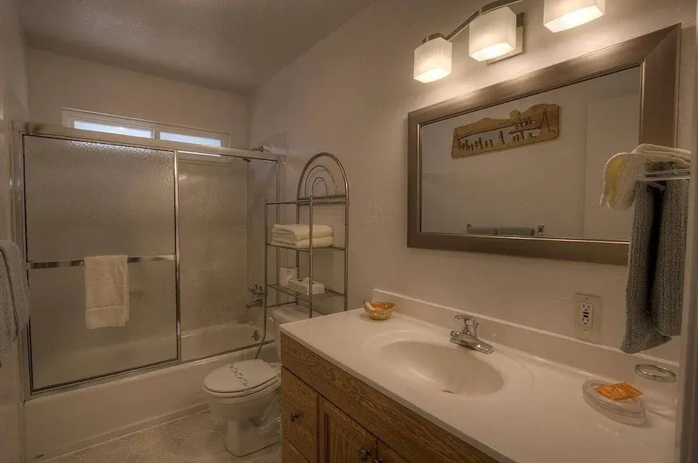 Hch1475 - Heavenly Lake View Retreat 5 Bedroom Home