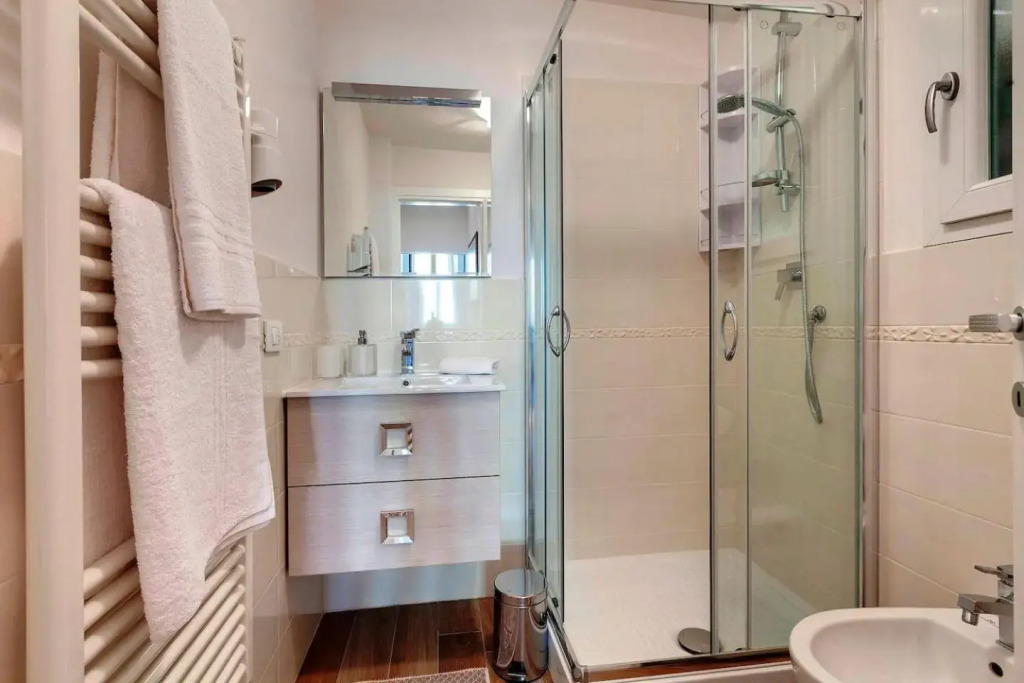 Lilium elegant apartment