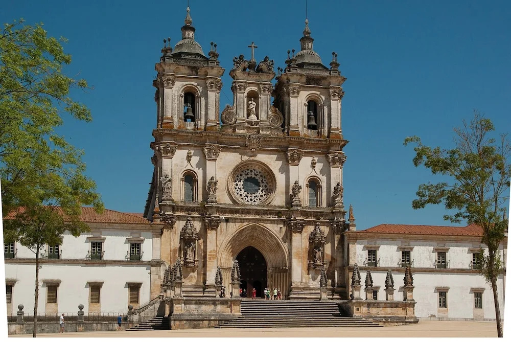 Charming Villa in Igreja Nova do Sobral with Private Pool