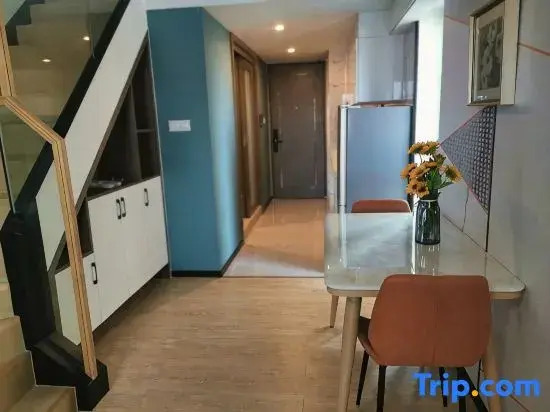 Longguang Apartment Hotel (Dawang Jiangjunshan Sports Park Branch)