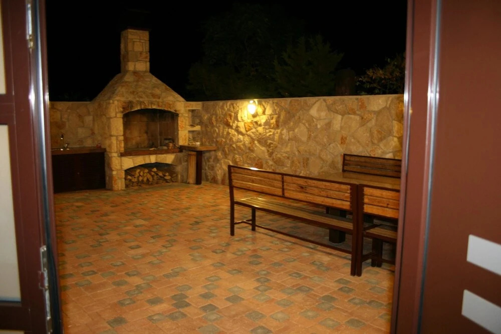 Apartment With 2 Bedrooms in Stara Novalja, With Enclosed Garden - 200