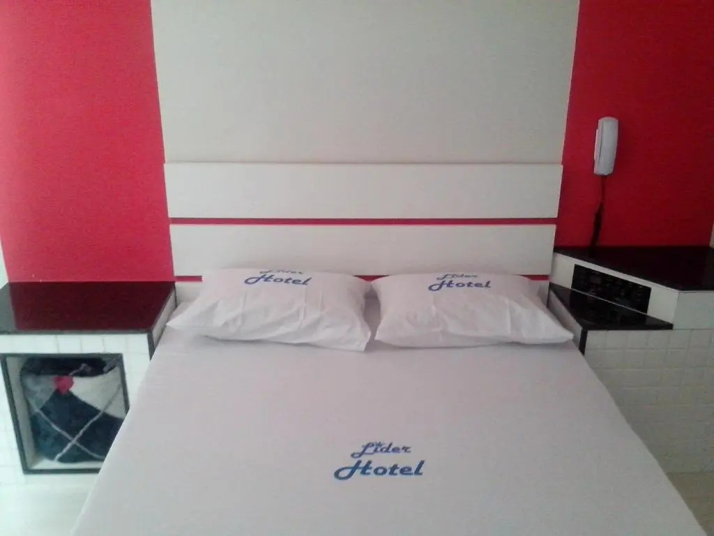 Lider Hotel