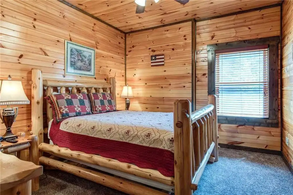 Celebration Lodge 4 Bedroom Home with Hot Tub