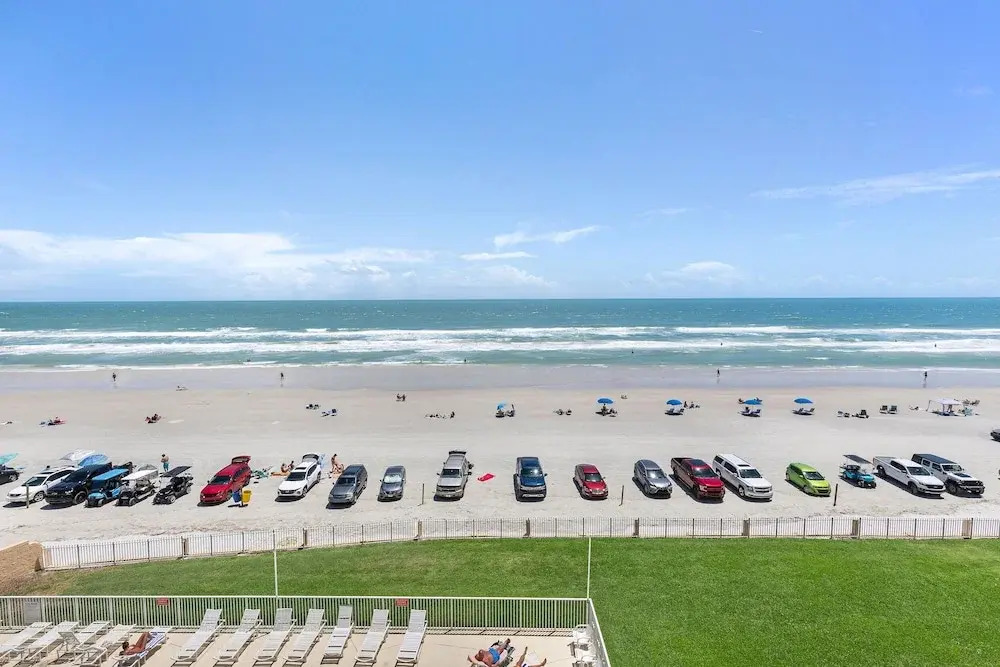 Oceania Beach Club 504