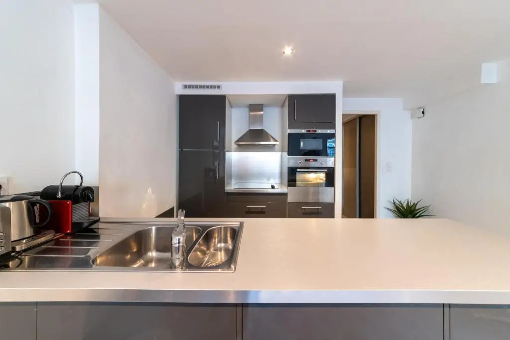 APPARTEMENT T2 SPACIEUX ET COSY - HYPER-CENTRE - FREE WIFI - 2 pers
