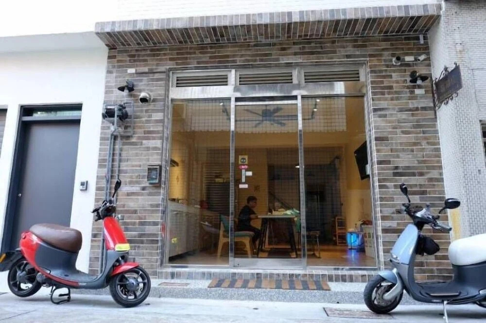 KLA B&B