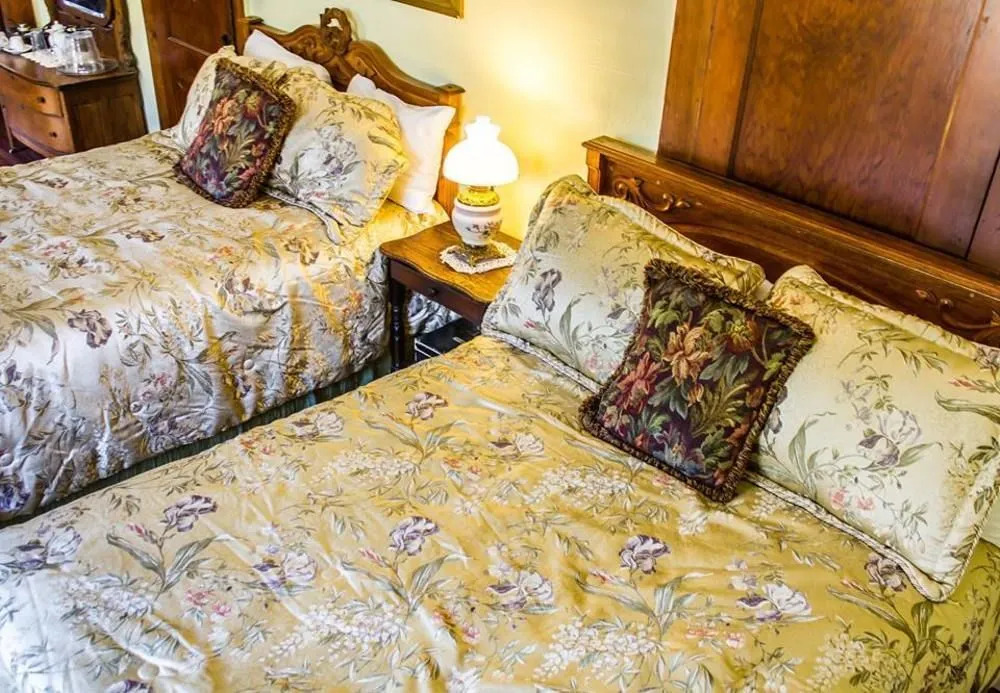 Nutt House Hotel