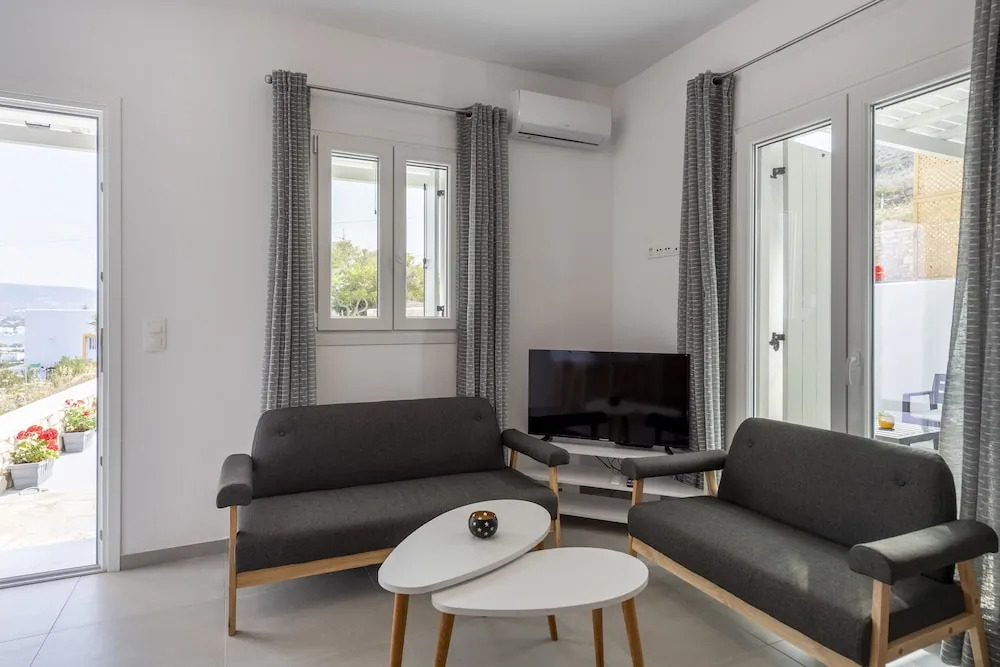 Cycladic Sunlight 2bedroom House
