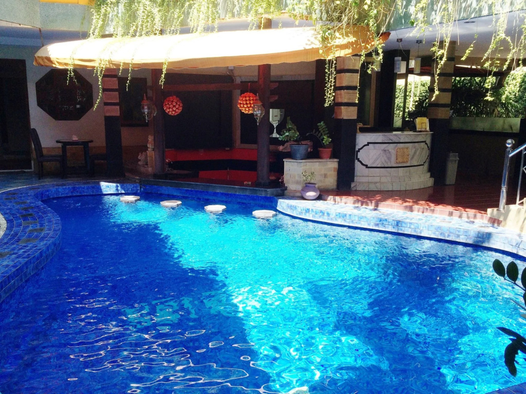 Sri Ratu Hotel
