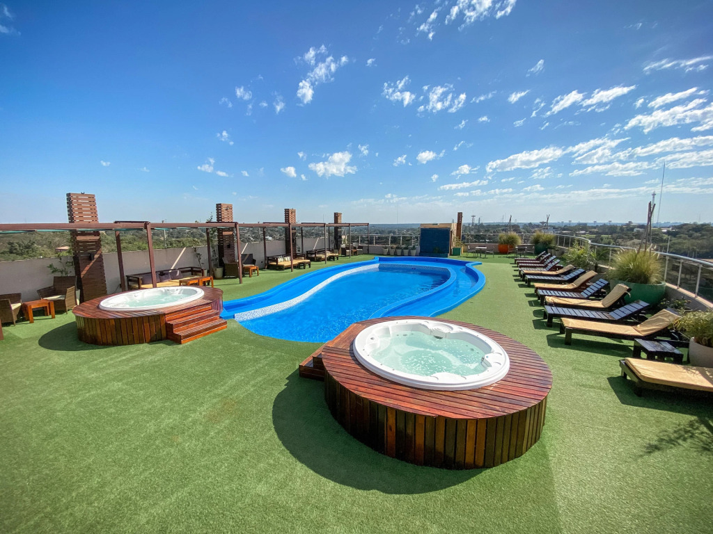 Grand Crucero Hotel