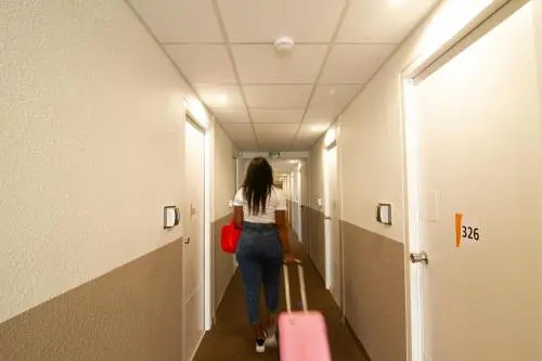 Hotelf1 Sarcelles