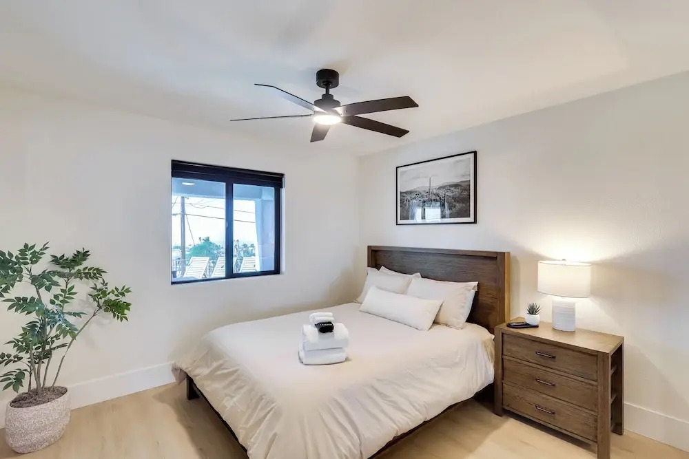 4 Mi to Dtwn: Luxe Gem w/ Pool in Lake Havasu City
