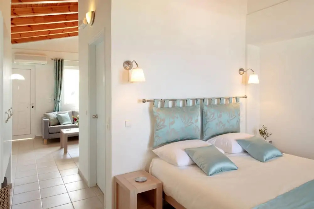 Galazio Kima Apartments - Bougainvillea Top Floor Suite 8