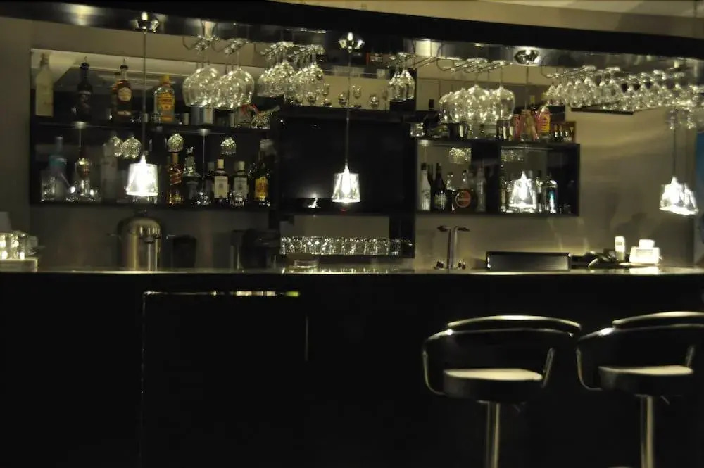 Hotel 117