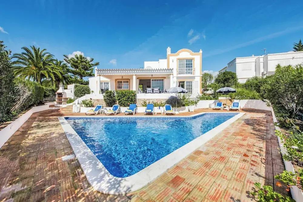 Buganvilia by Algarve Villa Holidays