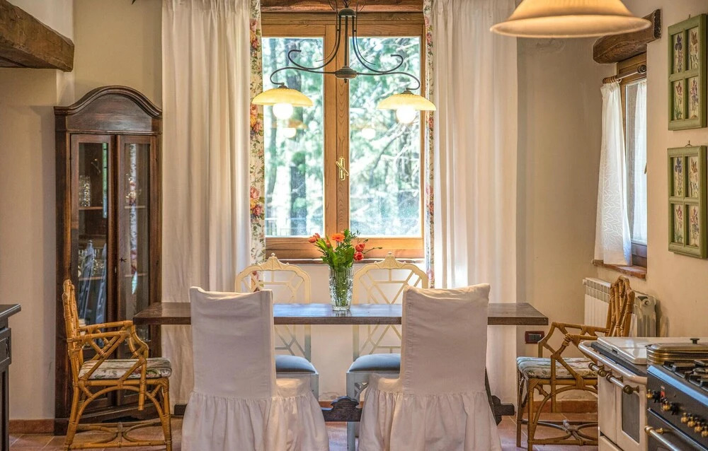Stunning Home in Massa Marittima With Wifi and 6 Bedrooms