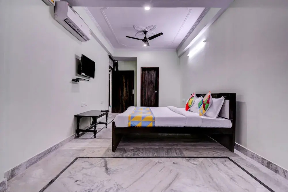OYO 22519 Home Exotic Stay Jawahar Circle