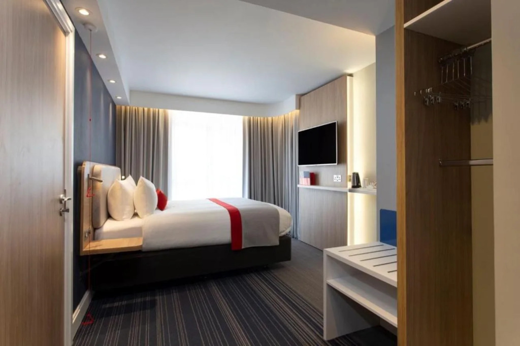Holiday Inn Express Edinburgh City Centre by IHG