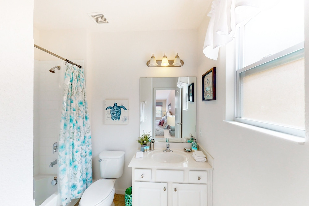 Gated-entry Townhome With Private Pool, Patio, Game Room, AC, & W/D