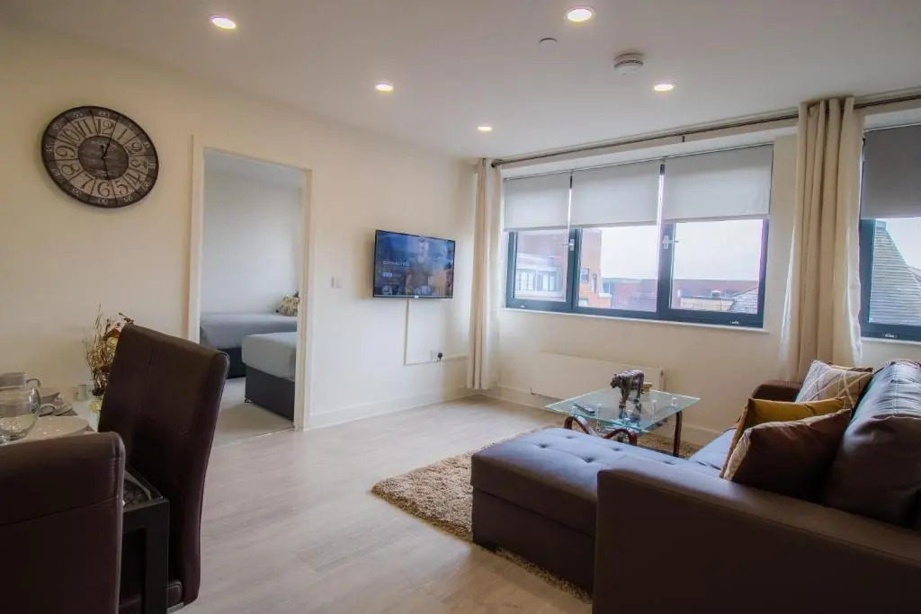 Virexxa Bedford Centre - Supreme Suite - 2Bed Flat with Free Parking & Gym