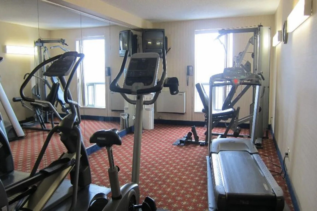Four Points by Sheraton Toronto Airport East