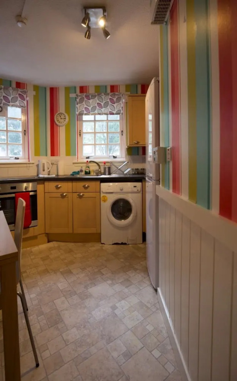 2 Bedroom Meadows Flat