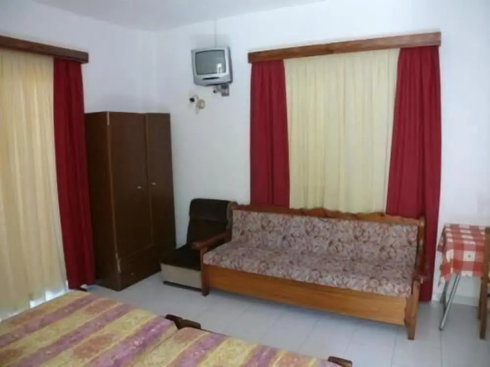Senia Studios