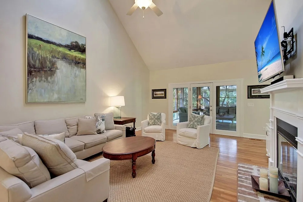 Gated 5br W/ Private Pool - Beaches, Playground 5 Bedroom Home