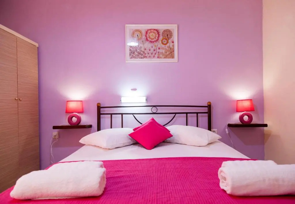 Tasoula Studios & Apartments