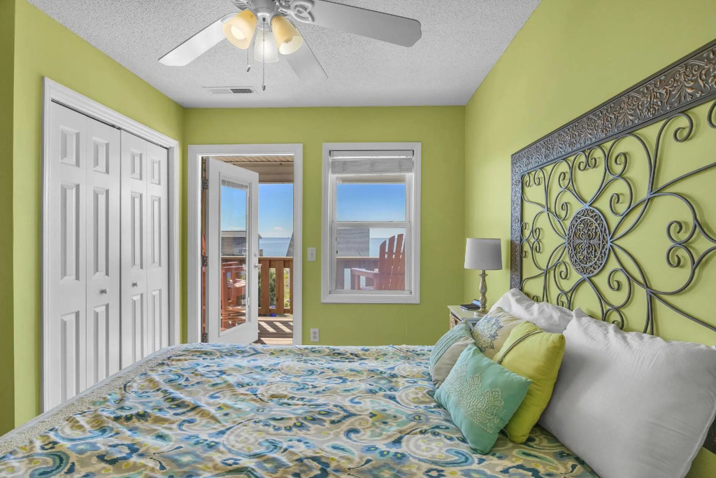 A Most Steller Place by Oak Island Accommodations