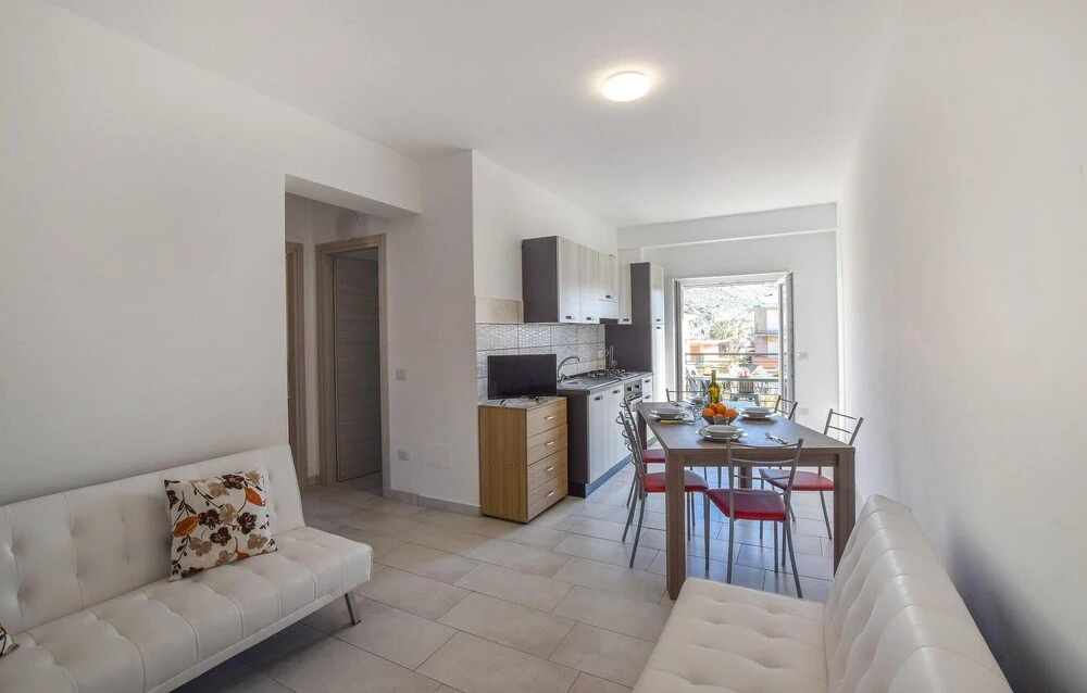 Nice Apartment in Nicotera Marina With Wifi and 2 Bedrooms