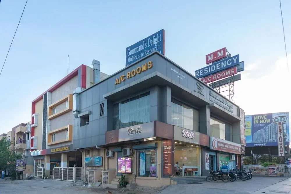 MM Residency By OYO Rooms
