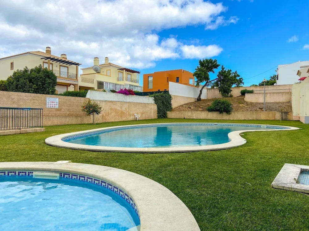Prestige Apartment with Swimming Pool