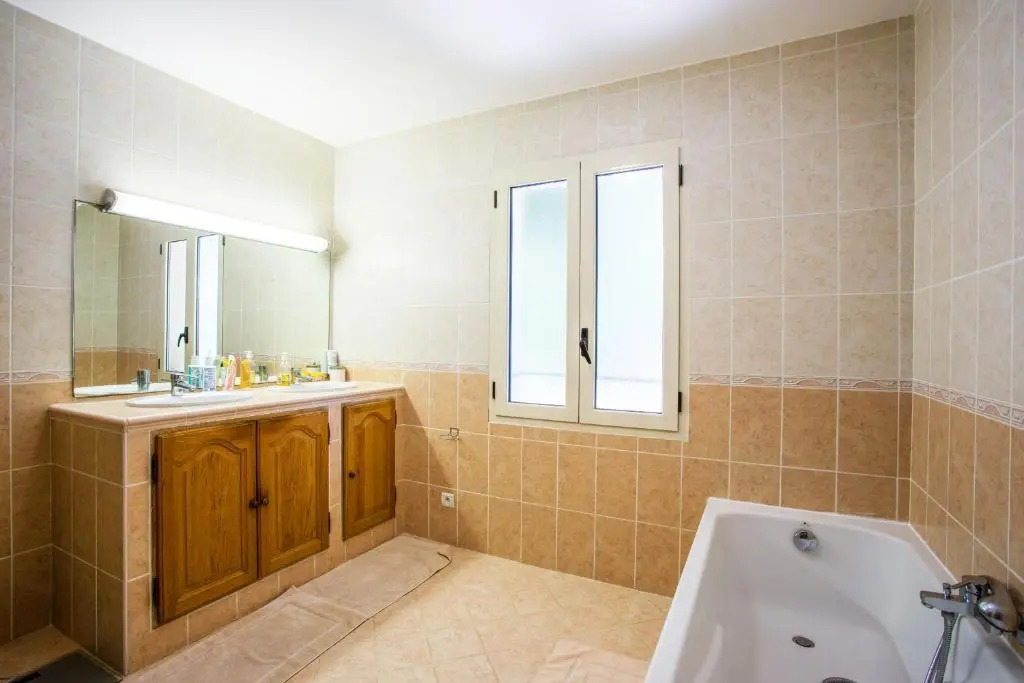 Villa Fuon Santa VI4246 by Riviera Holiday Homes