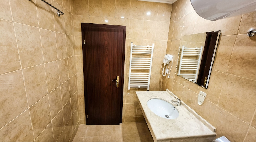 Mountain Paradise 2 - Quiet Cosy Studio - Balcony, Wifi